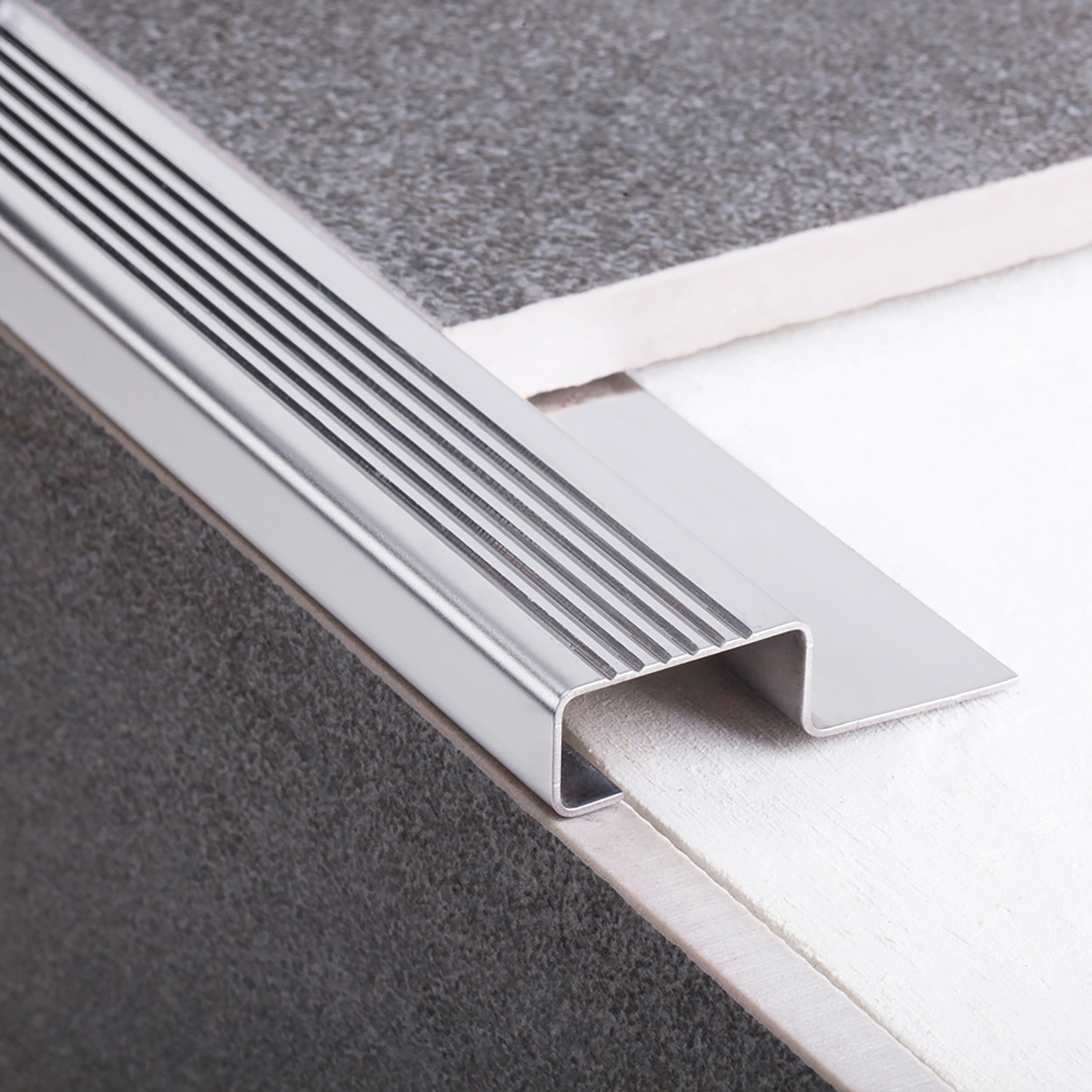 5x Edelstahl Stufenprofil Fliesenleiste Profil Treppen Schiene H10mm glänzend